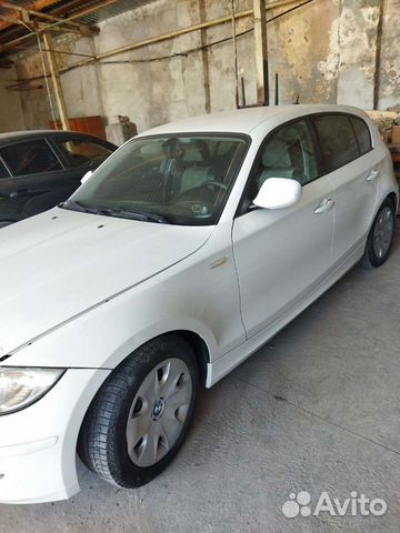 BMW 1 серия 1.6 AT, 2011, битый, 98 000 км объявление продам