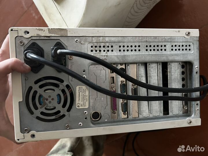 Монитор и компьютер pentium 4