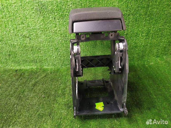 Подлокотник Skoda Octavia A5 (1Z) (2004-2013)