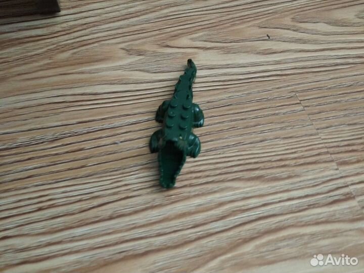 Lego крокодил