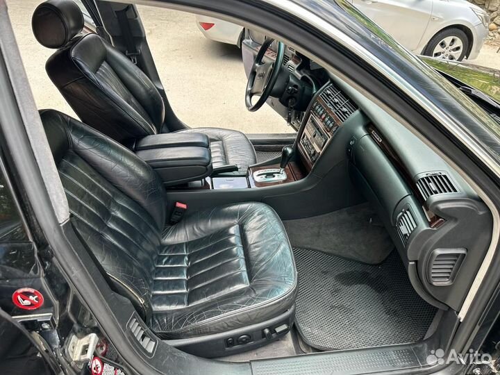 Audi A8 4.2 AT, 1997, 265 458 км