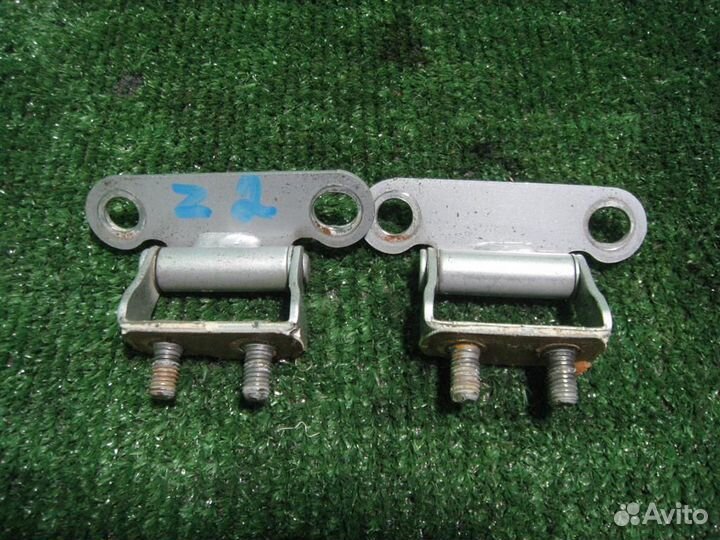 Петля багажника (комплект) Toyota Auris E150 2010