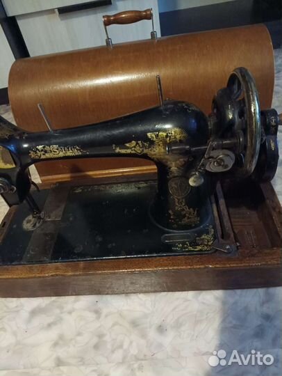 Швейная машина Singer
