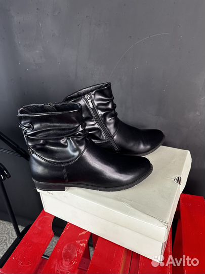 Полусапоги женские t-tacardi 36 размер