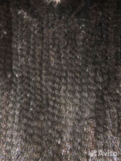 Жилетка с капюшоном норковый вязаный