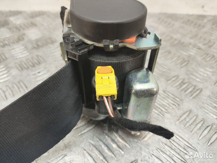 Ремень безопасности передний правый R Ford Transit