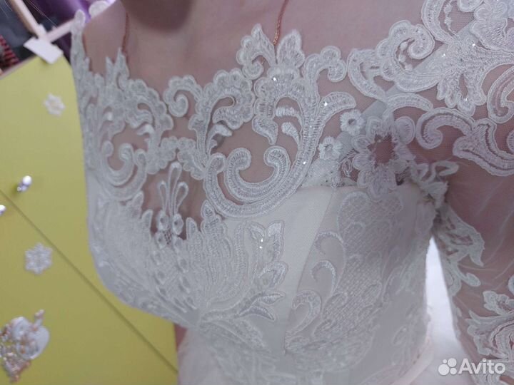 Свадебное платье