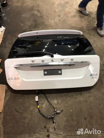 Дверь багажника задняя Volvo Xc60