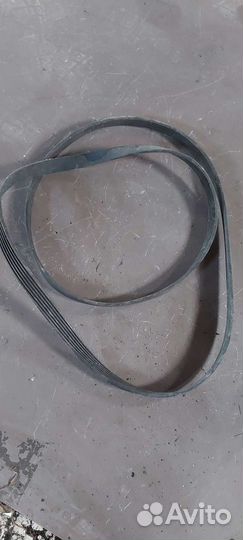 Ремень двигателя на Mercedes W210