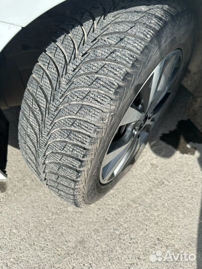 Goodyear UltraGrip 205/55 R16 95H