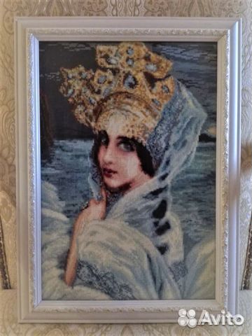 Царевна-лебедь (вышитая картина)