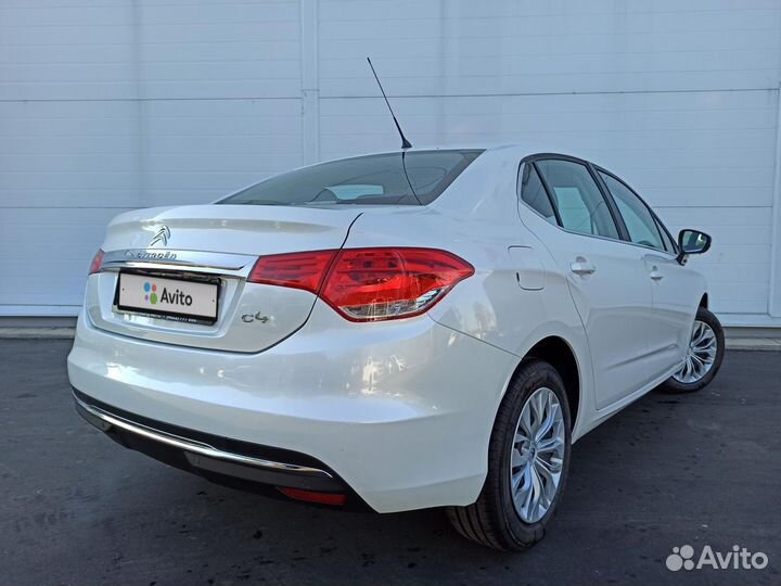 Citroen C4 1.6 AT, 2022