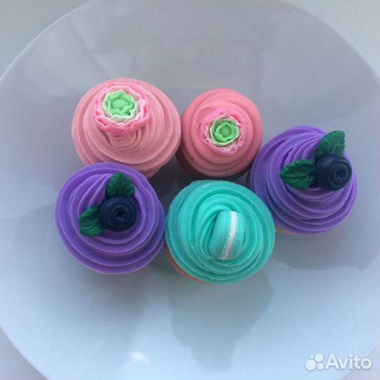 Пирожное из полимерной глины