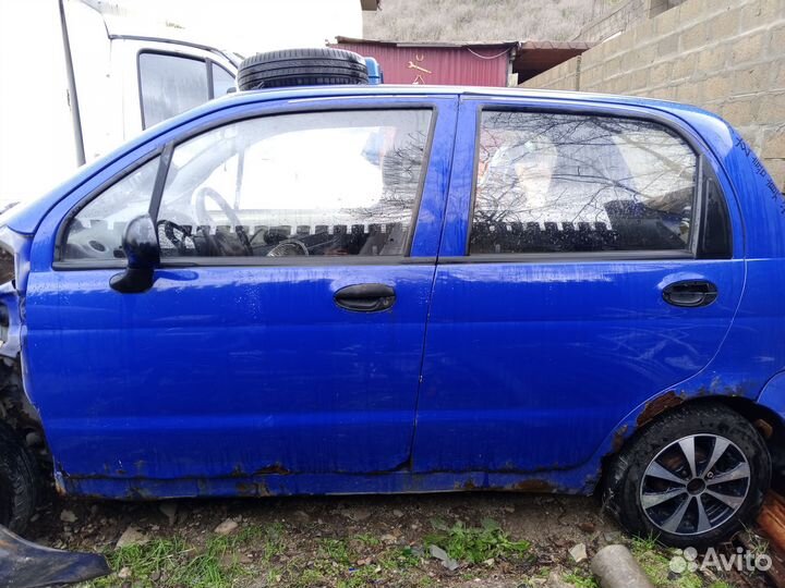 Стекла на Daewoo Matiz боковые