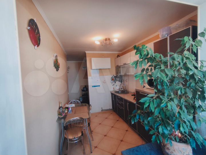 3-к. квартира, 74 м², 4/10 эт.