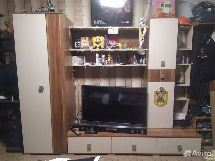 Стенка в гостиную б/у