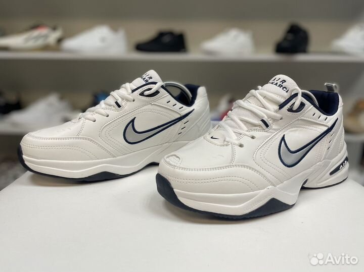 Кроссовки Nike Air Monarch