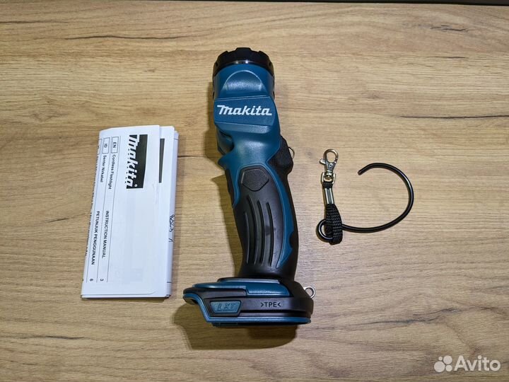 Фонарь Makita DML815