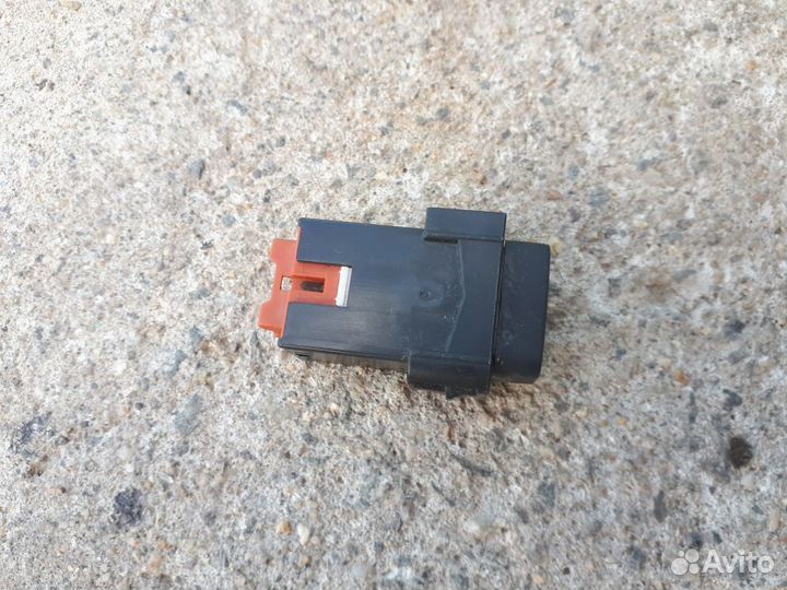 Кнопка подогрева сидений Suzuki Grand Vitara 2