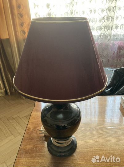 Светильник настольный