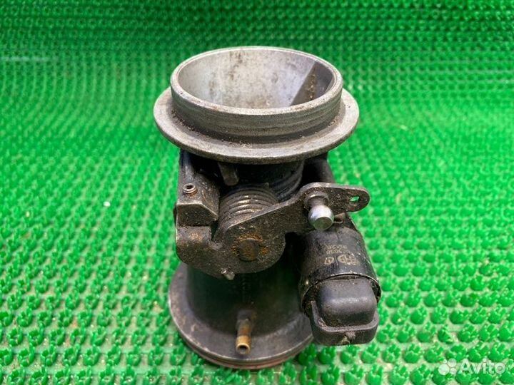 Заслонка дроссельная Renault Logan 1 K7J 2010