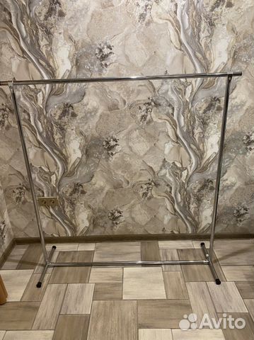 Вешалка напольная для одежды