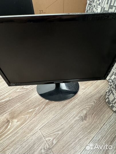 Монитор Samsung syncmaster sa300