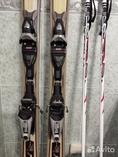 Горные лыжи и ботинки (горнолыжный комплект)