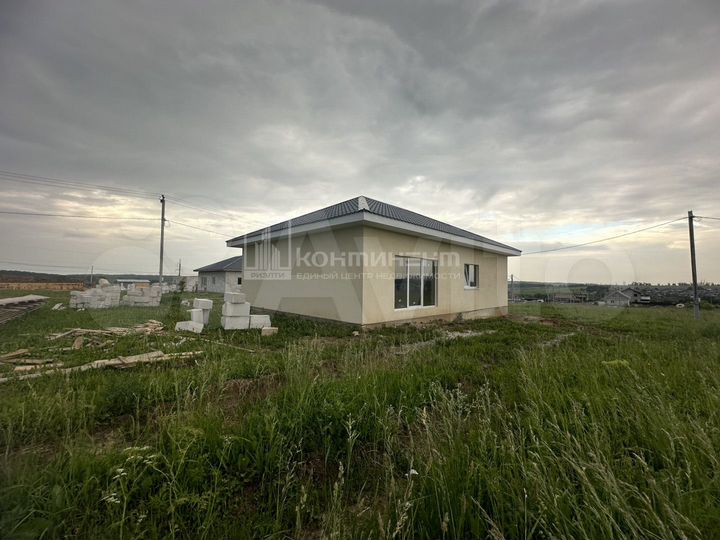 Коттедж 100 м² на участке 10 сот.