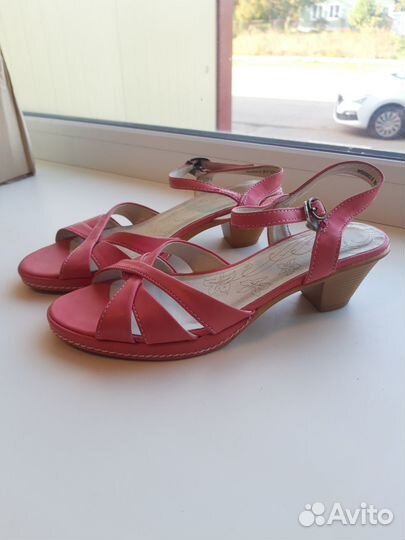 Босоножки для девочки 35 размер