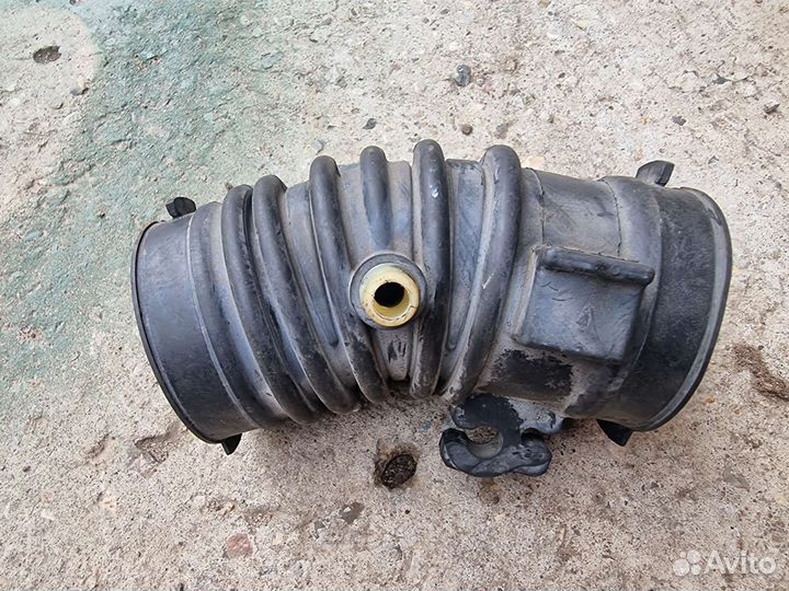 Патрубок воздушного фильтра Mazda 6