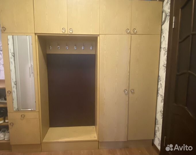 Шкаф в прихожую