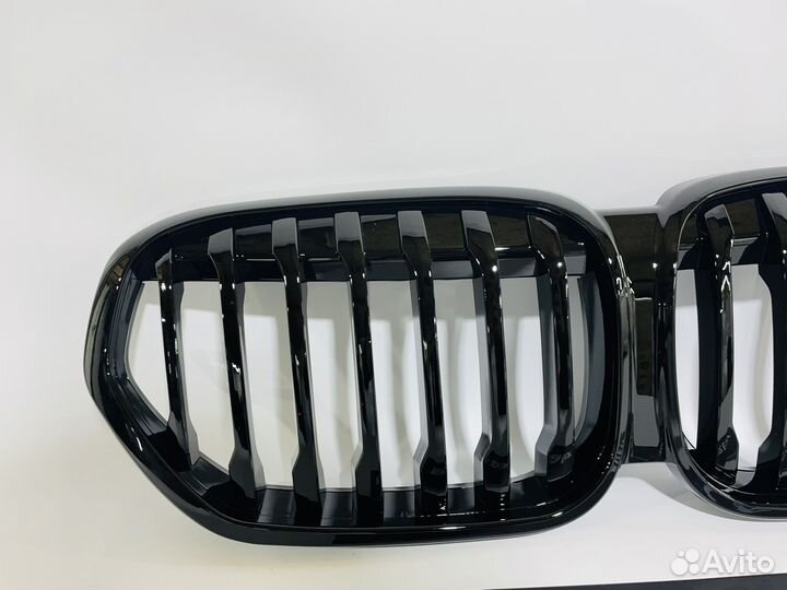 Решетка радиатора BMW X2 F49 Спорт чёрный глянец