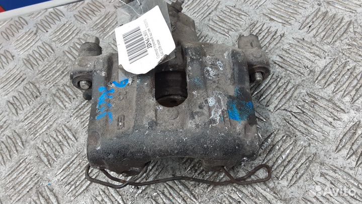 Суппорт задний левый Volvo S40 2 рест. 2008