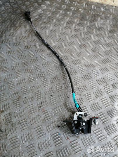 Замок задних сидений передний левый Kia Optima 4