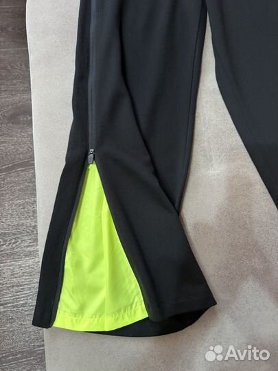 Спортивные штаны