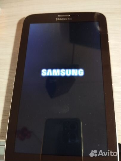Samsung galaxy 3 7.0 SM-211