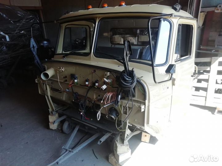Урал 4320 кабина 100334