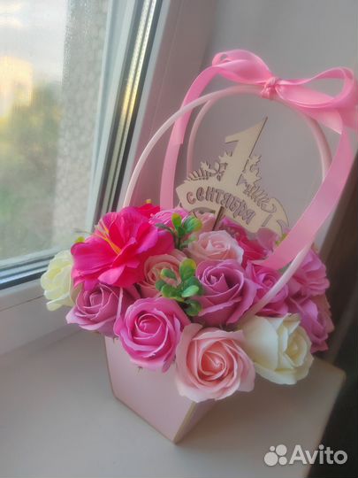 Букеты из мыльных роз на 1 сентября