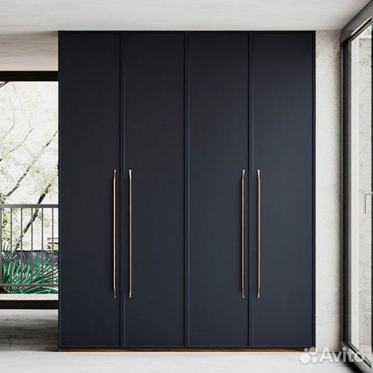 Шкаф встроенный распашной