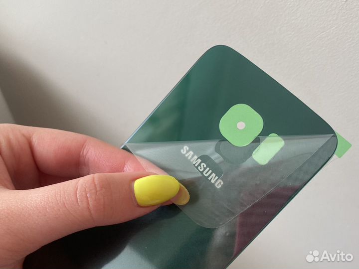Цветное стекло заднее на Samsung s6 edge зеленое