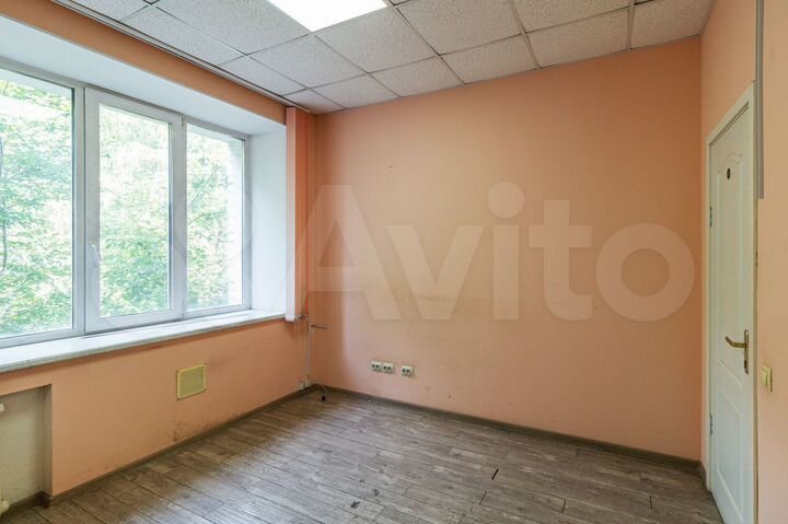 Продам здание, 1821 м²
