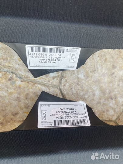 Обшивка салона задняя пара Mercedes CLS W219