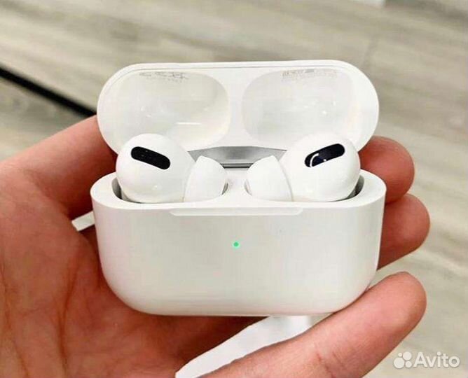 Наушники Apple AirPods Pro (чехол в подарок)
