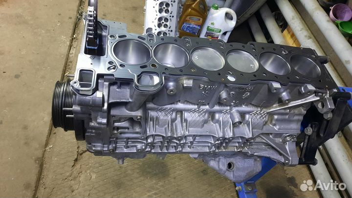 Двигатель на BMW M54B30