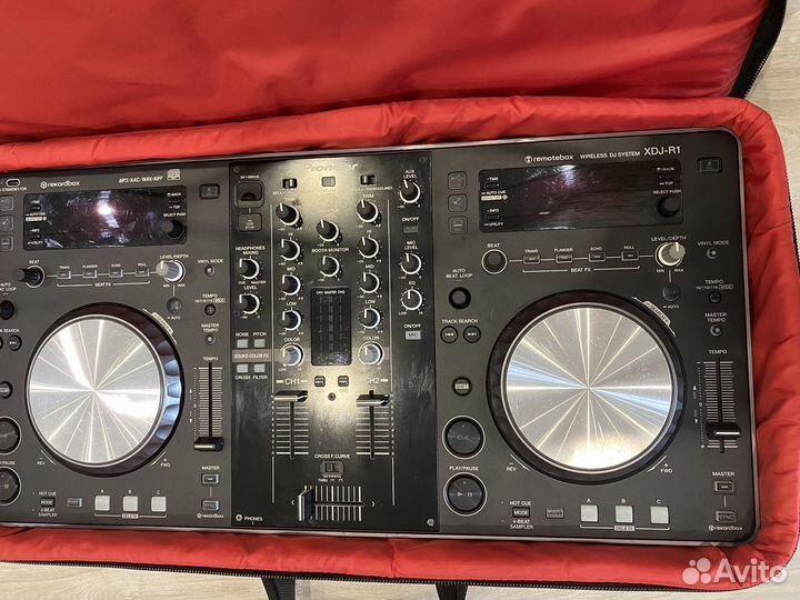 DJ контроллер pioneer xdj r1