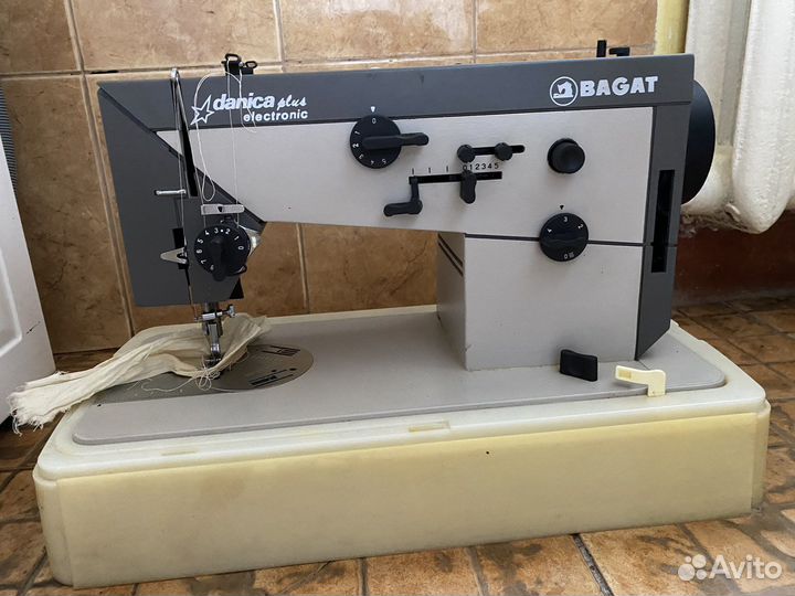 Швейная машинка