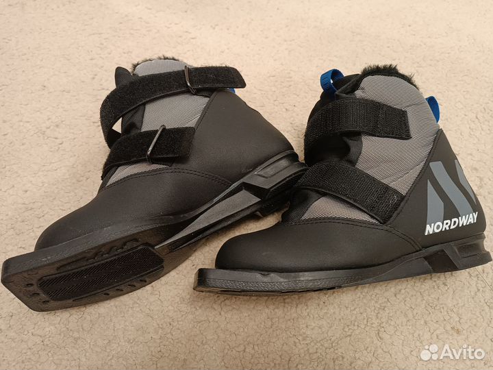 Ботинки для беговых лыж детские