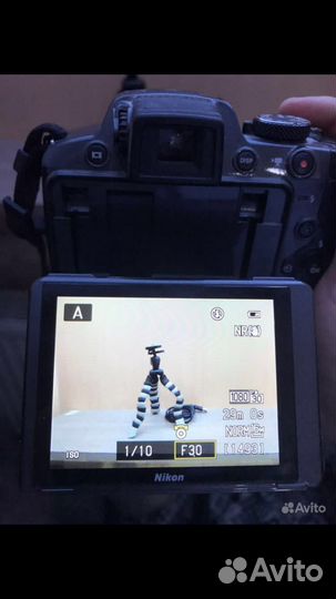 Зеркальный фотоаппарат nikon