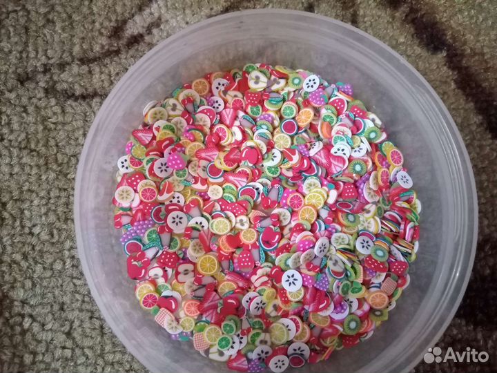 Наклейки в виде фруктов для маникюра